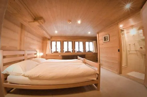 De La Poste 2* Les Diablerets