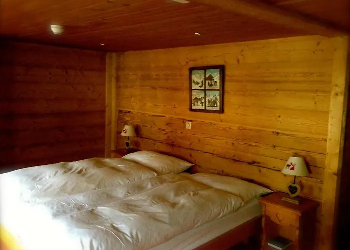 Zajazd De La Poste 2*