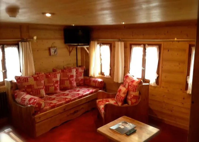 Zajazd De La Poste 2*